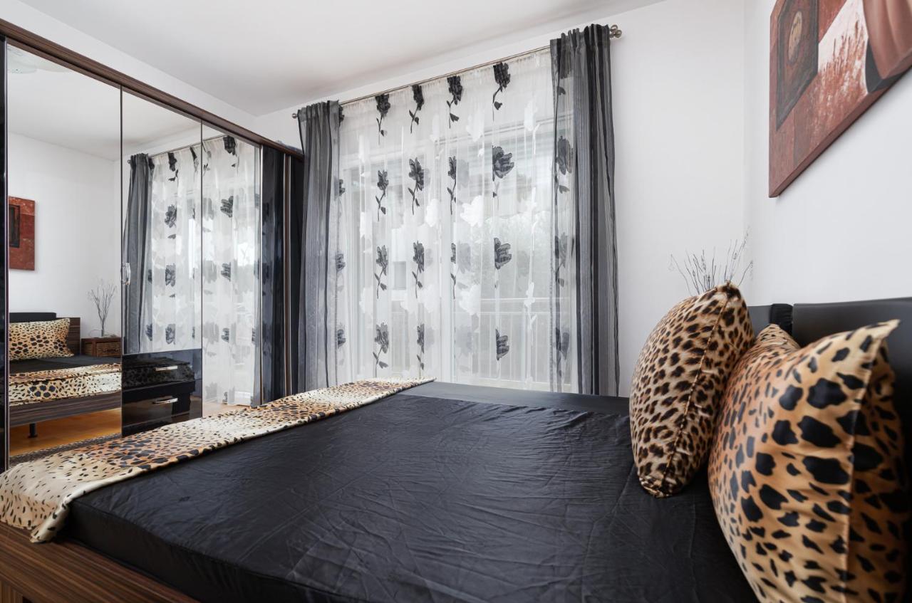 Appartement Dana With Garden & Grill Poreč